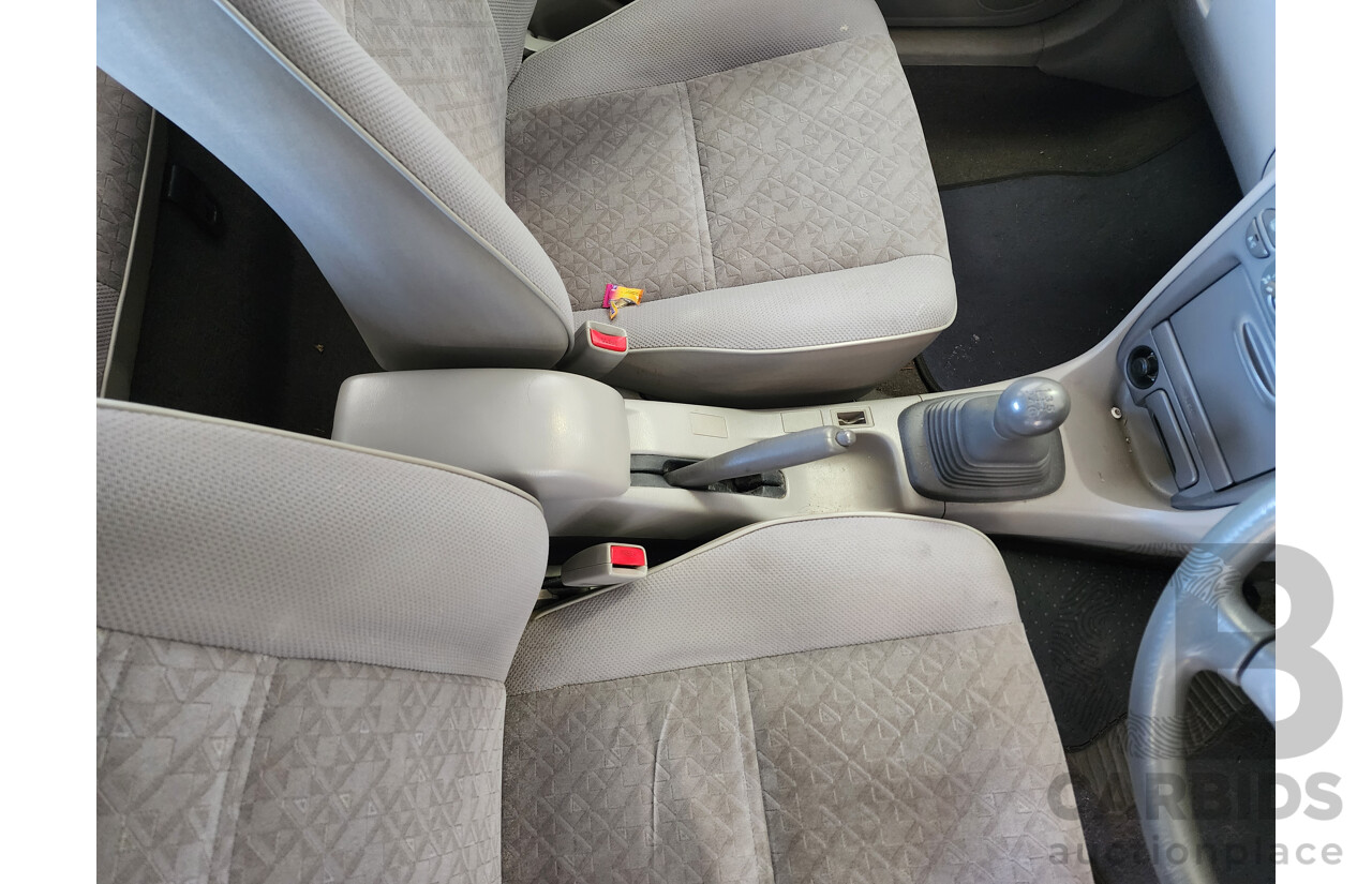 3/2000 Toyota Corolla Ascent SECA AE112R 5d Liftback Silver 1.8L