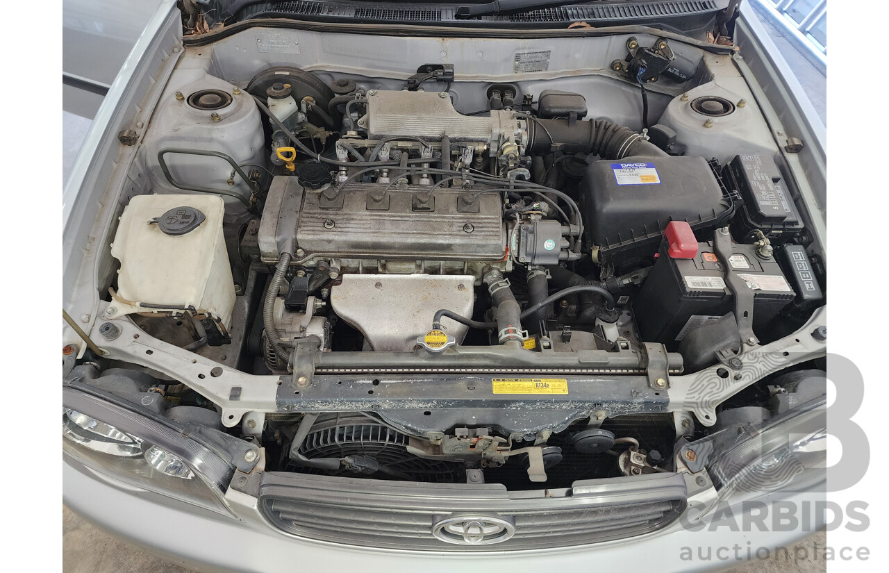 3/2000 Toyota Corolla Ascent SECA AE112R 5d Liftback Silver 1.8L