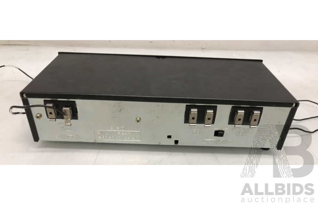 Vintage National (RD-9830) Preselective Antenna Coupler