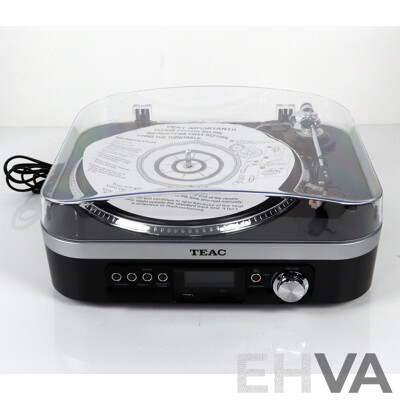 TEAC USB Turntable LPU190, in Original Box
