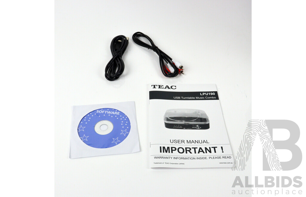TEAC USB Turntable LPU190, in Original Box