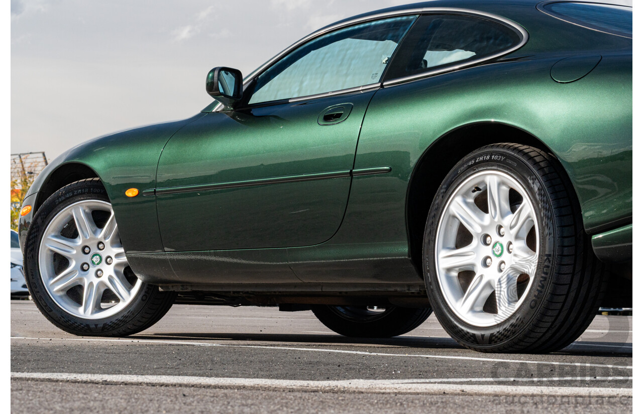 2/1997 Jaguar XK8 Classic 2d Coupe British Racing Green V8 4.0L