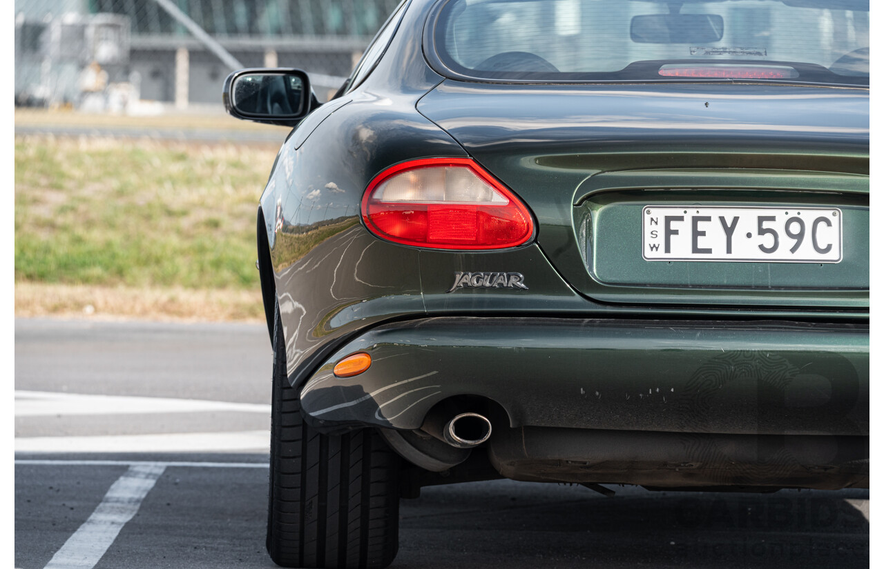 2/1997 Jaguar XK8 Classic 2d Coupe British Racing Green V8 4.0L