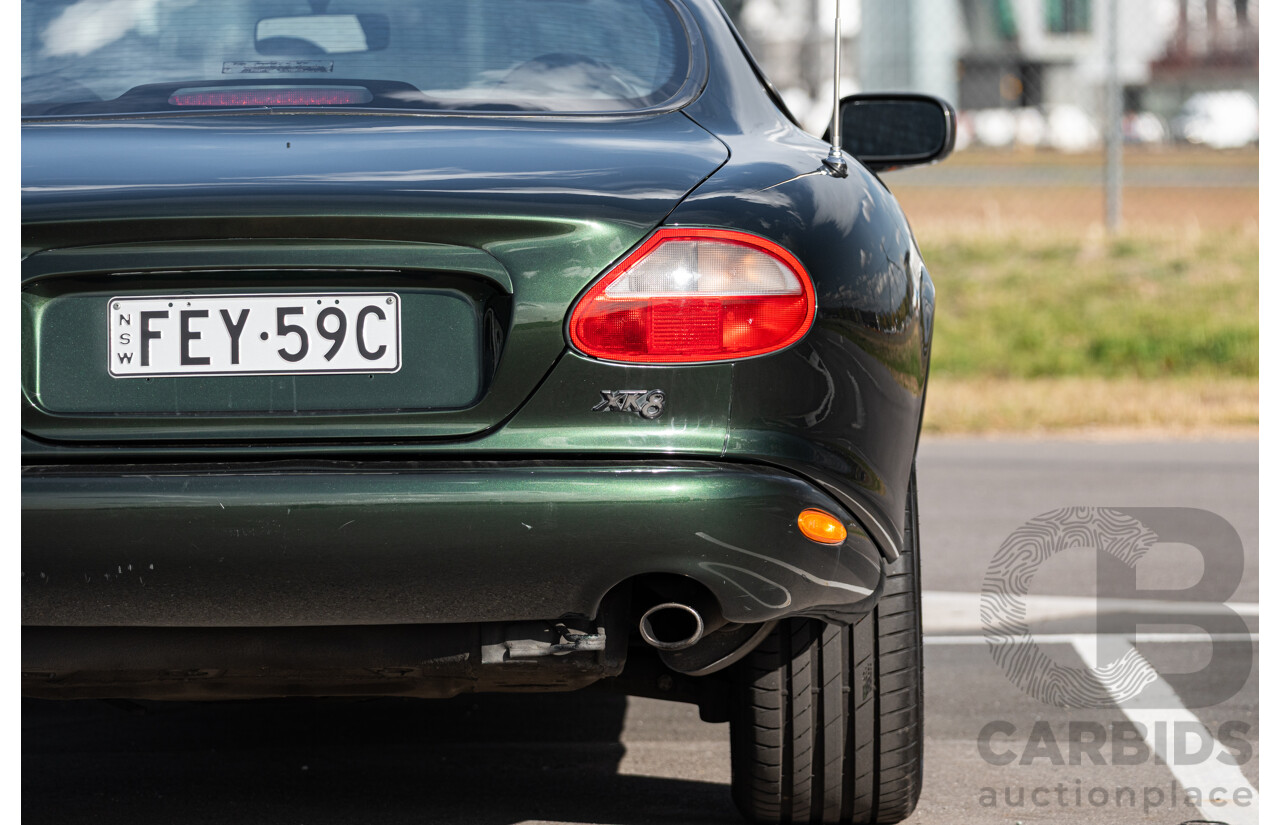 2/1997 Jaguar XK8 Classic 2d Coupe British Racing Green V8 4.0L