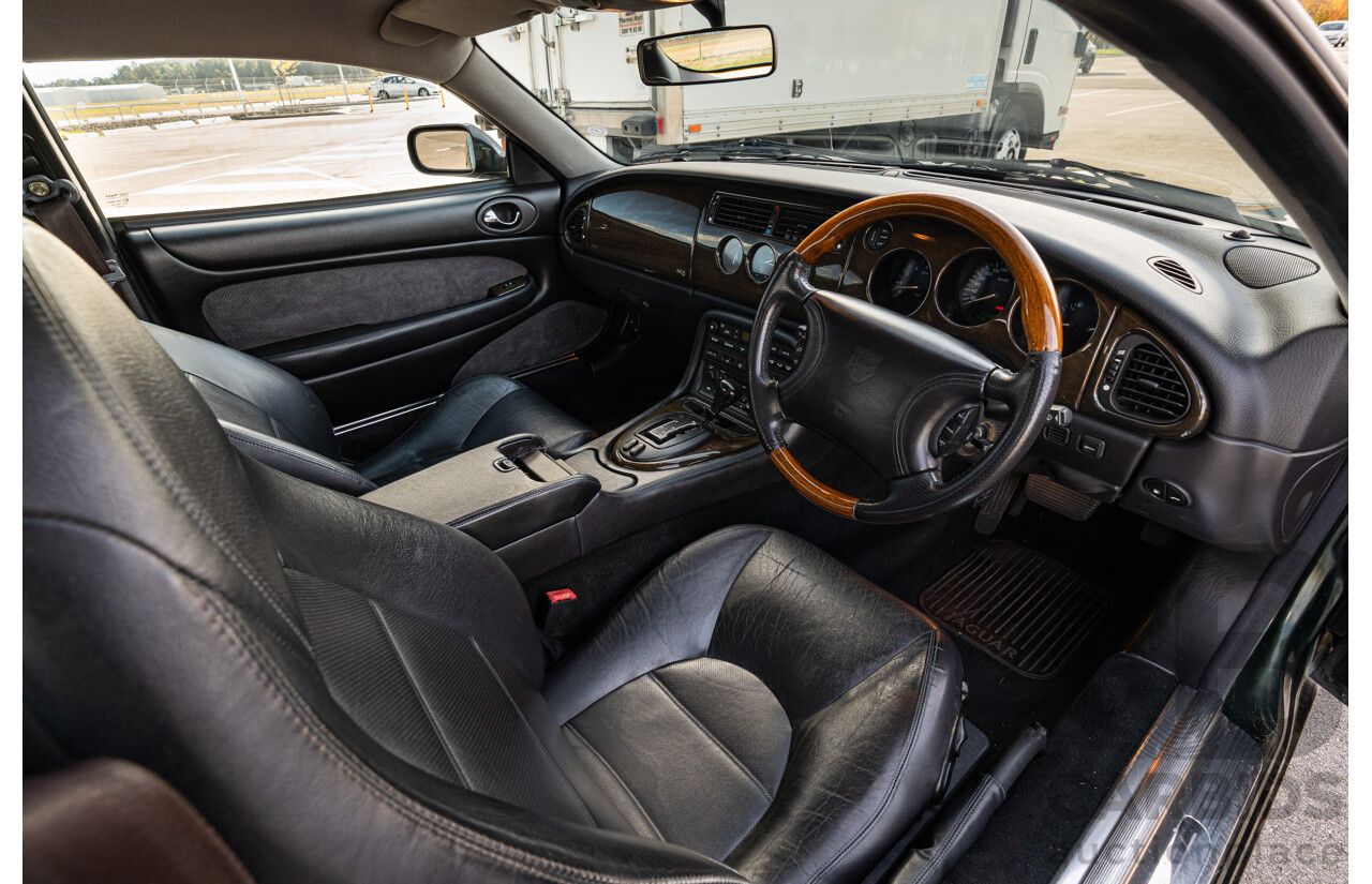 2/1997 Jaguar XK8 Classic 2d Coupe British Racing Green V8 4.0L