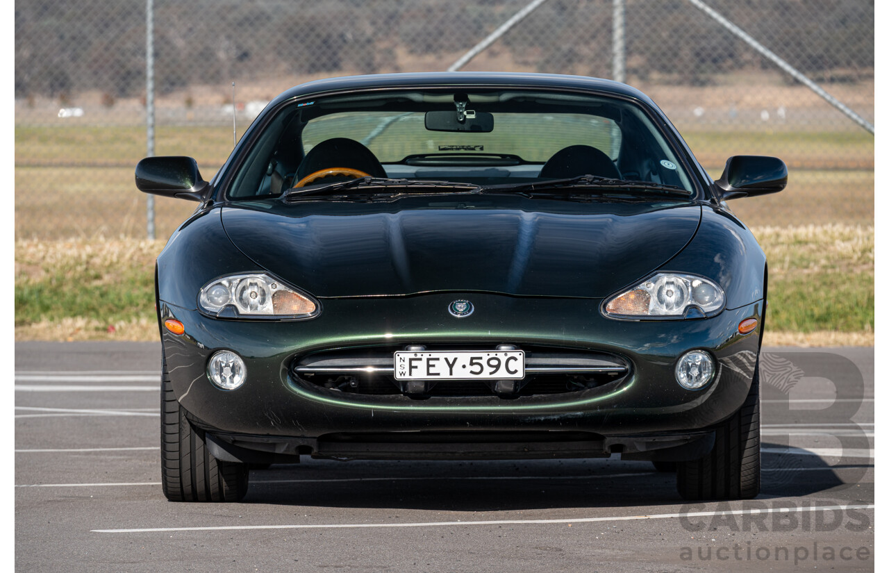 2/1997 Jaguar XK8 Classic 2d Coupe British Racing Green V8 4.0L