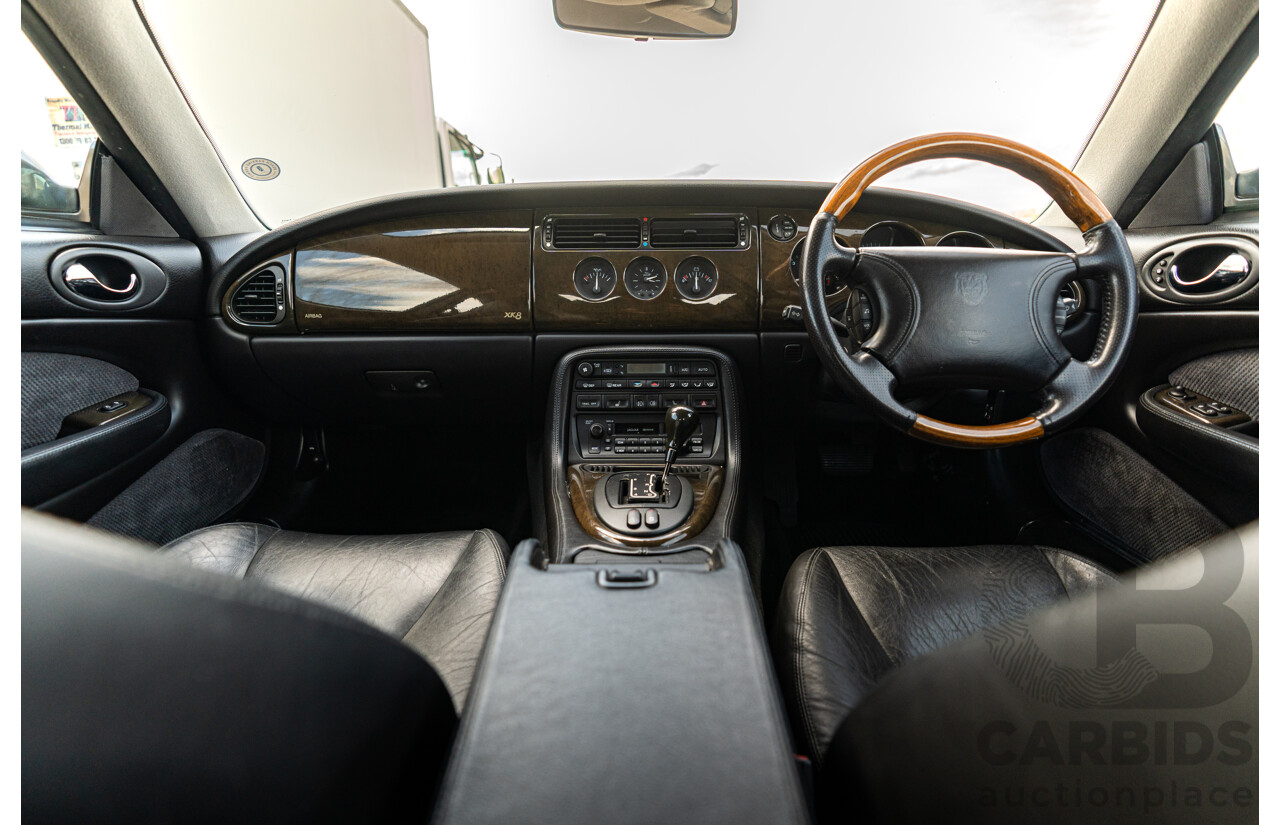 2/1997 Jaguar XK8 Classic 2d Coupe British Racing Green V8 4.0L