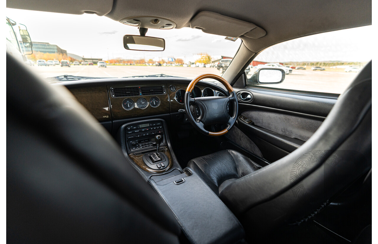 2/1997 Jaguar XK8 Classic 2d Coupe British Racing Green V8 4.0L