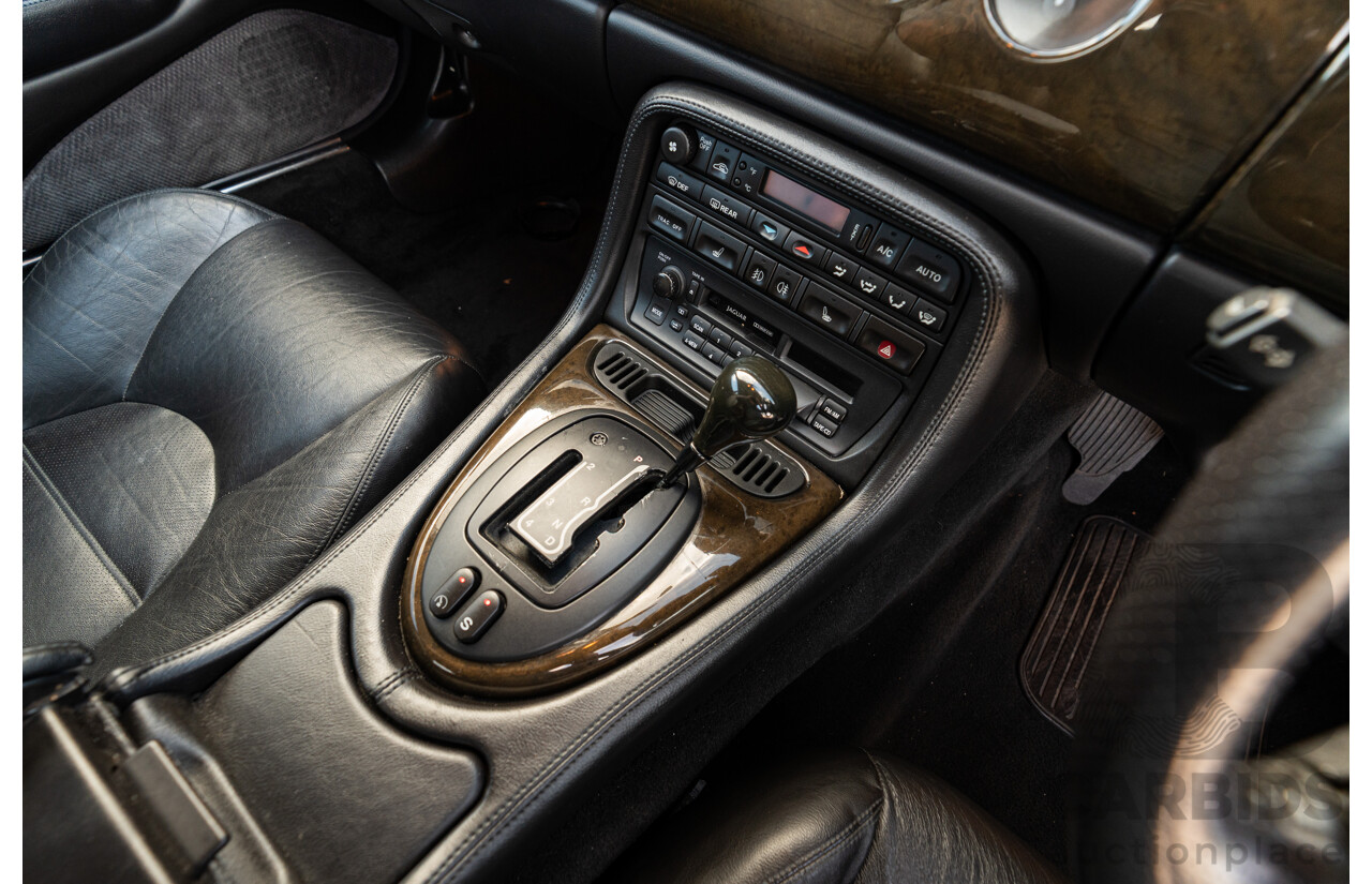 2/1997 Jaguar XK8 Classic 2d Coupe British Racing Green V8 4.0L