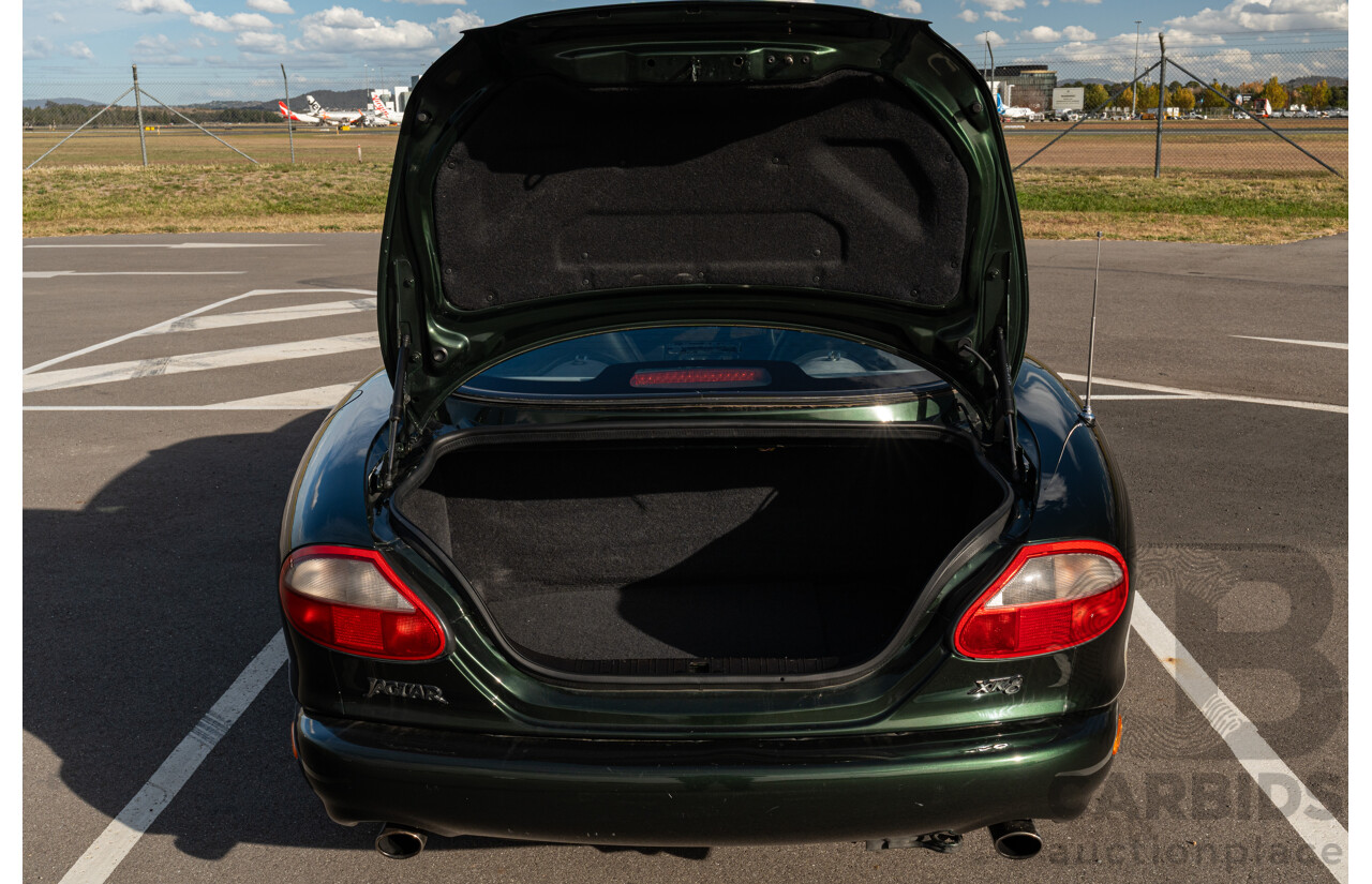 2/1997 Jaguar XK8 Classic 2d Coupe British Racing Green V8 4.0L