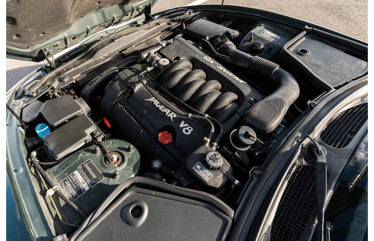 2/1997 Jaguar XK8 Classic 2d Coupe British Racing Green V8 4.0L