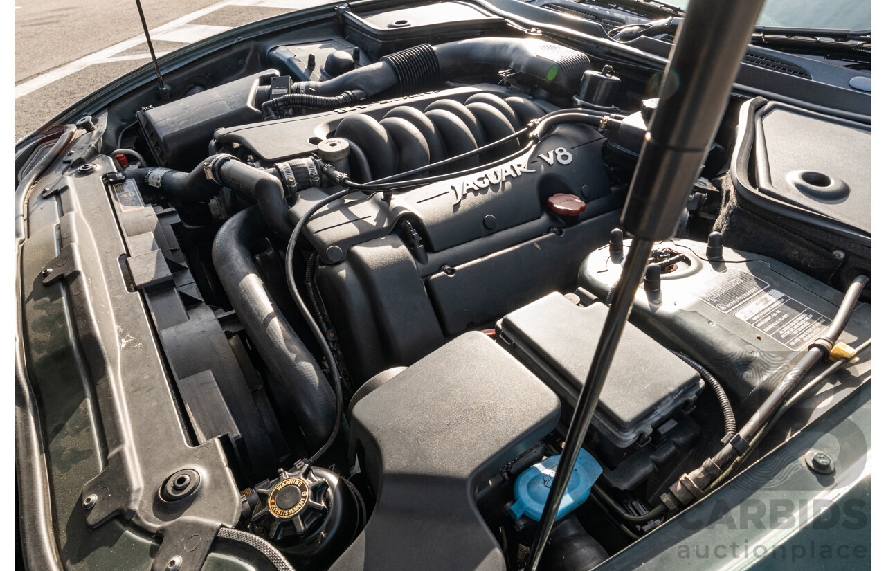 2/1997 Jaguar XK8 Classic 2d Coupe British Racing Green V8 4.0L