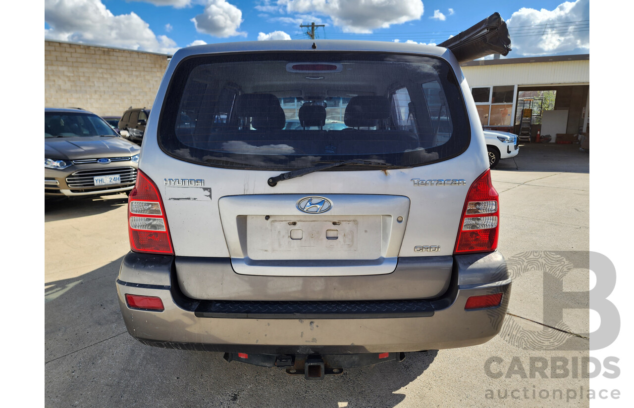 1/2005 Hyundai Terracan CRDi  4d Wagon Silver 2.9L