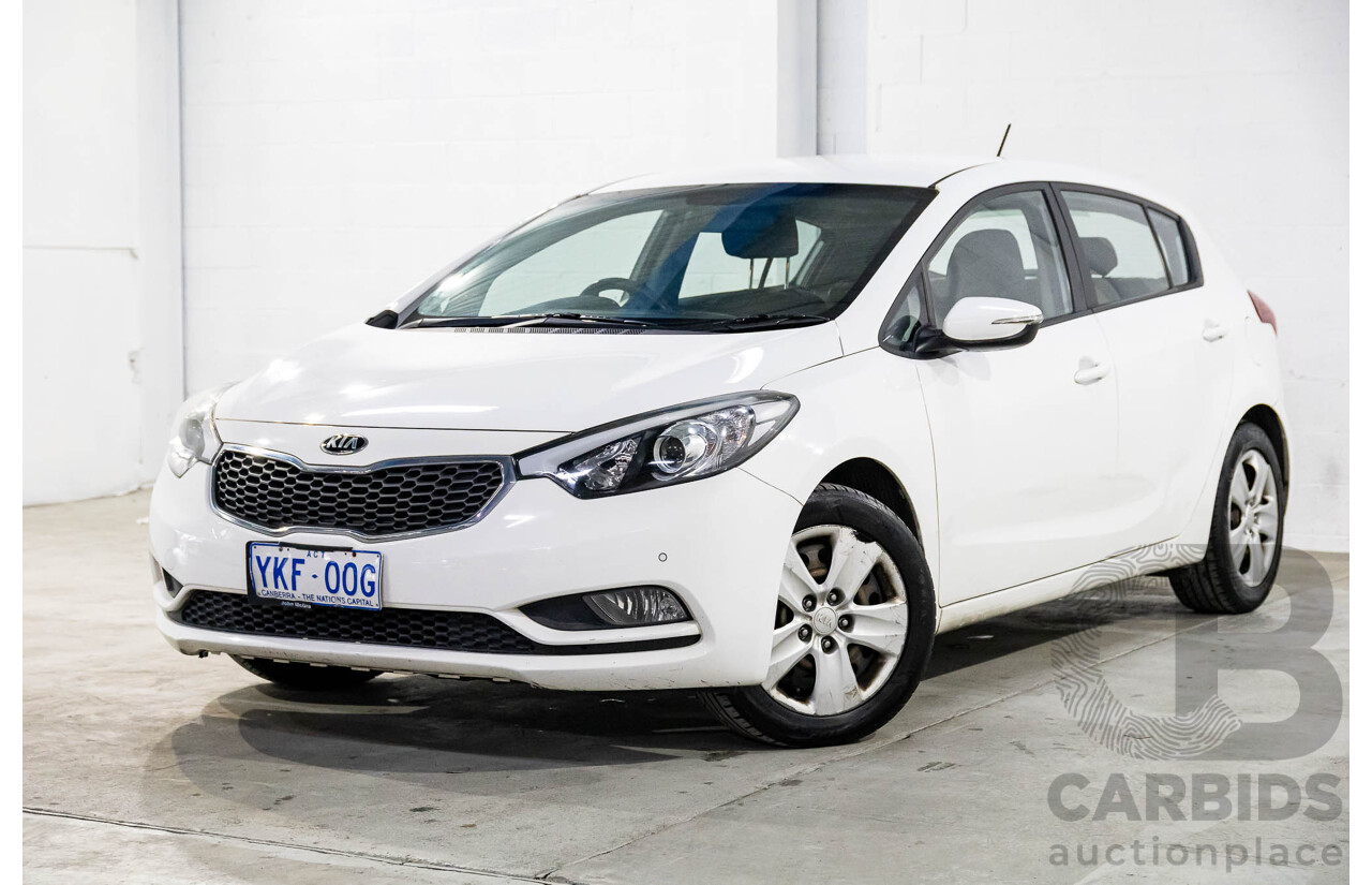 10/2014 Kia Cerato S YD MY14 5d Hatchback Clear White 1.8L