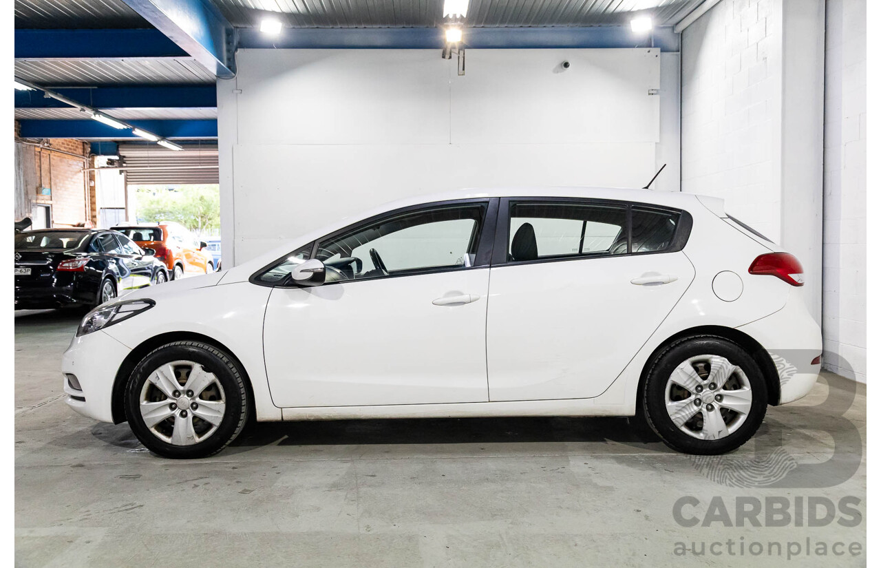 10/2014 Kia Cerato S YD MY14 5d Hatchback Clear White 1.8L