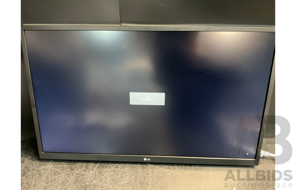 LG 27 Inch UHD Monitor (27UL500)