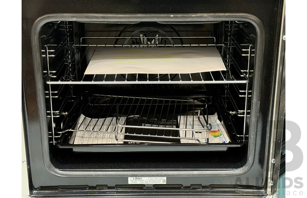 ILVE ILO69SX 60cm Built-in Multifunction Electric Oven - Ex Display