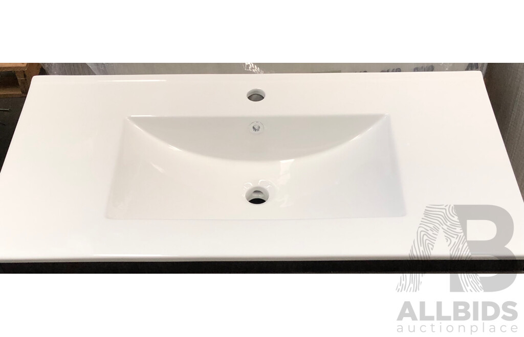 Marquis 900mm Wallmount Vanity - Vert Teak - RH Draws - with CASA Basin Top - Brand New