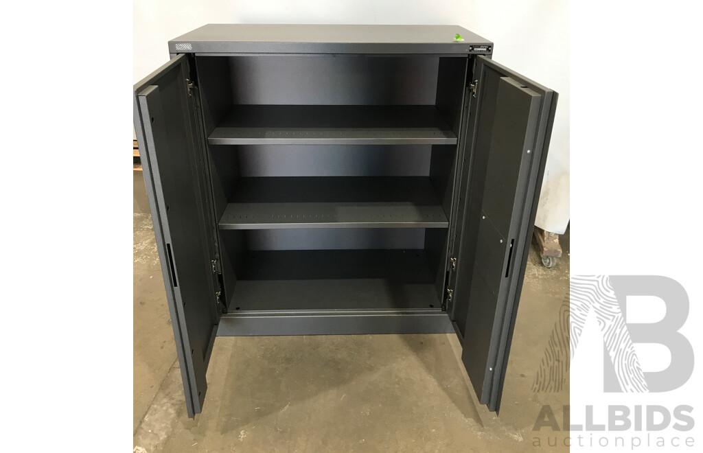 Planex C Class Security Storage - Lot 1604420 | ALLBIDS