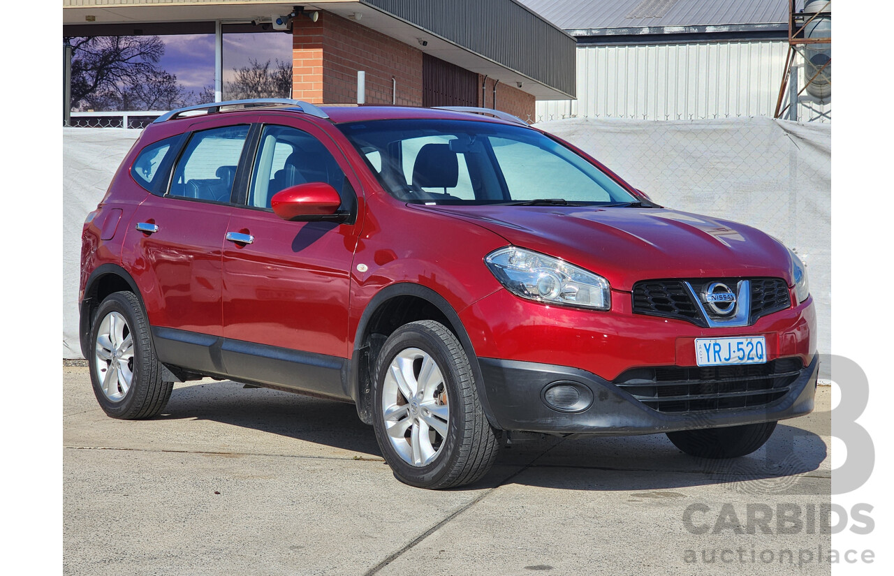 10/2013 Nissan Dualis +2 ST (4x2) J10 MY13 4d Wagon Red 2.0L