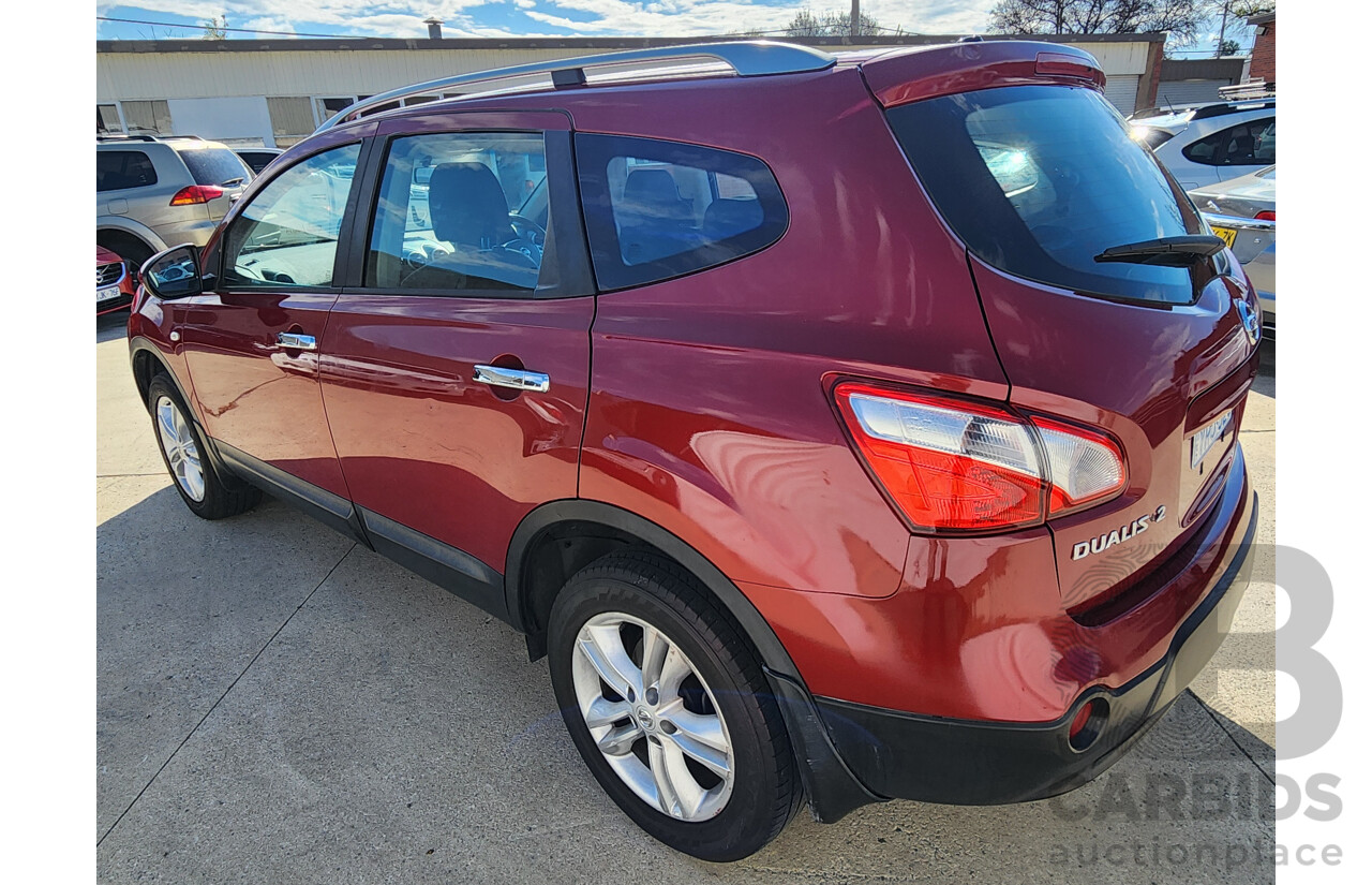 10/2013 Nissan Dualis +2 ST (4x2) J10 MY13 4d Wagon Red 2.0L