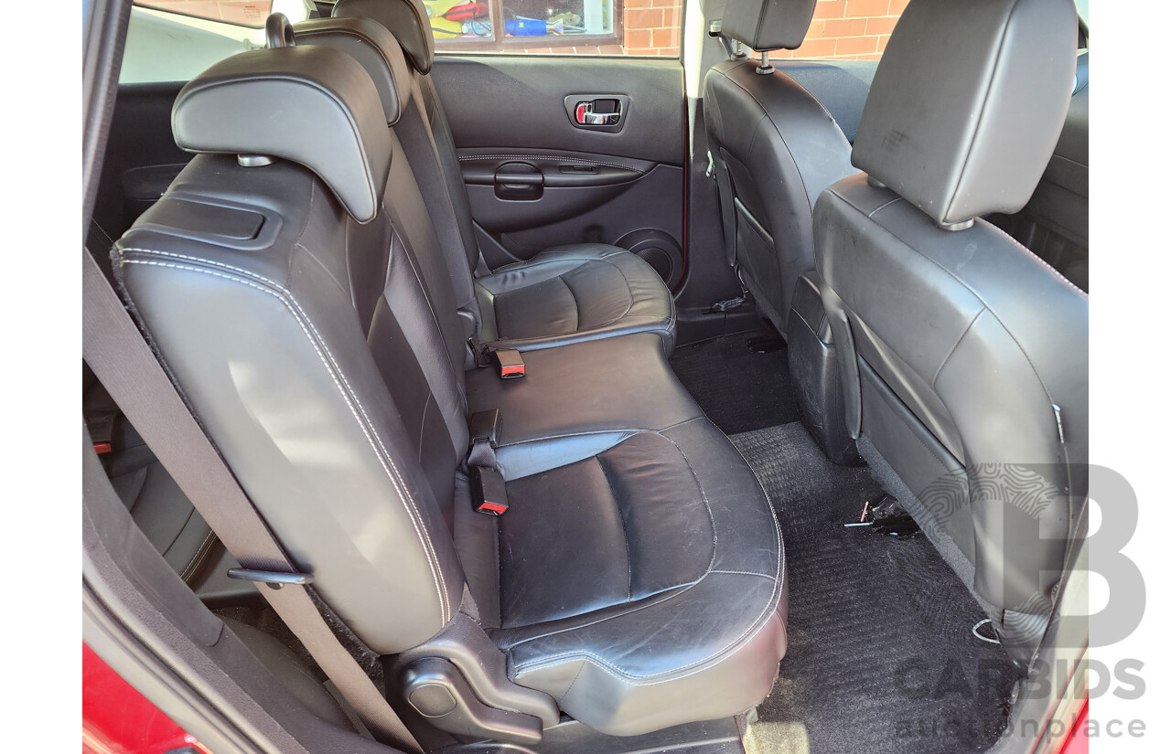 10/2013 Nissan Dualis +2 ST (4x2) J10 MY13 4d Wagon Red 2.0L