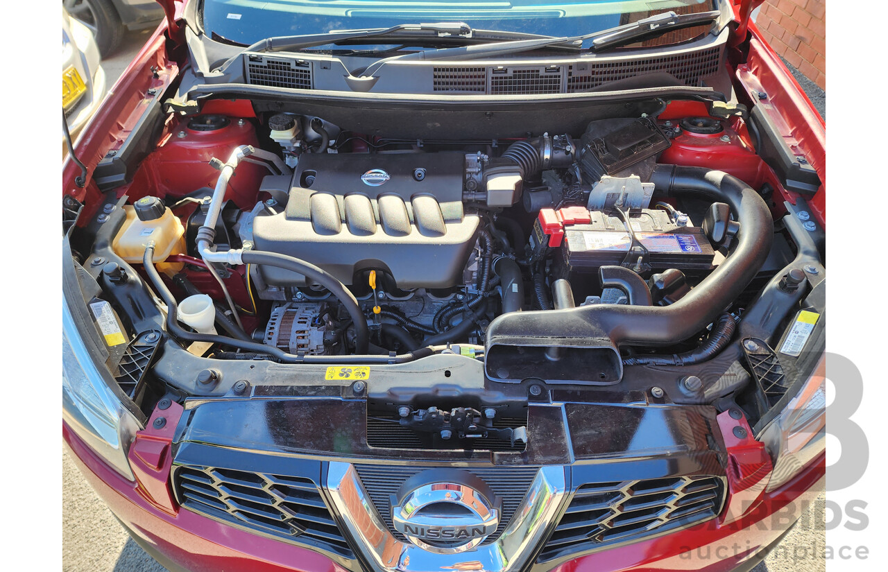 10/2013 Nissan Dualis +2 ST (4x2) J10 MY13 4d Wagon Red 2.0L