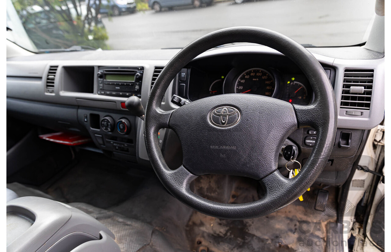 2/2009 Toyota Hiace Commuter Super LWB TRH223R MY07 Upgrade Bus French Vanilla White 2.7L - Custom Wheelchair Lift 11Seater