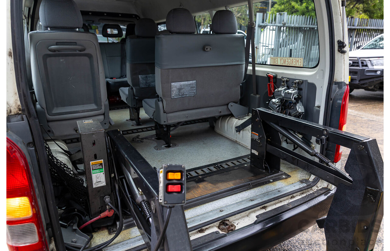 2/2009 Toyota Hiace Commuter Super LWB TRH223R MY07 Upgrade Bus French Vanilla White 2.7L - Custom Wheelchair Lift 11Seater