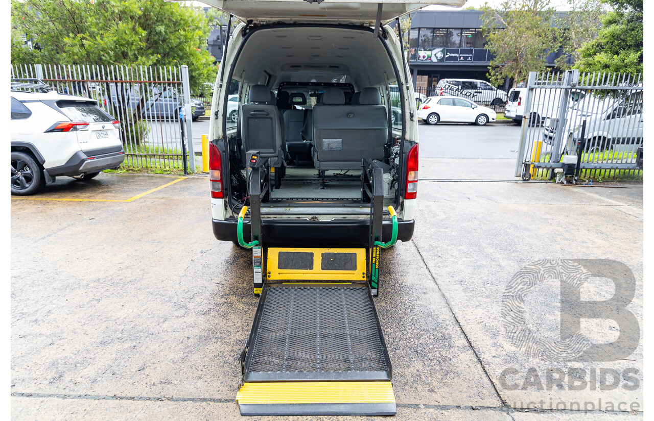 2/2009 Toyota Hiace Commuter Super LWB TRH223R MY07 Upgrade Bus French Vanilla White 2.7L - Custom Wheelchair Lift 11Seater