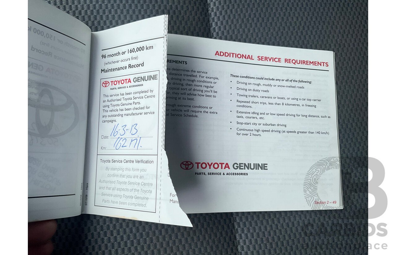 2/2009 Toyota Hiace Commuter Super LWB TRH223R MY07 Upgrade Bus French Vanilla White 2.7L - Custom Wheelchair Lift 11Seater