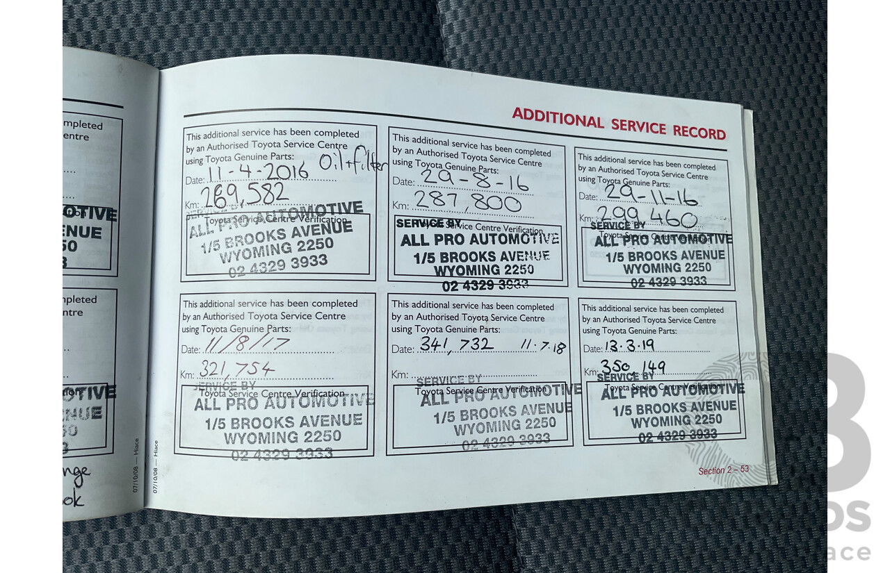 2/2009 Toyota Hiace Commuter Super LWB TRH223R MY07 Upgrade Bus French Vanilla White 2.7L - Custom Wheelchair Lift 11Seater