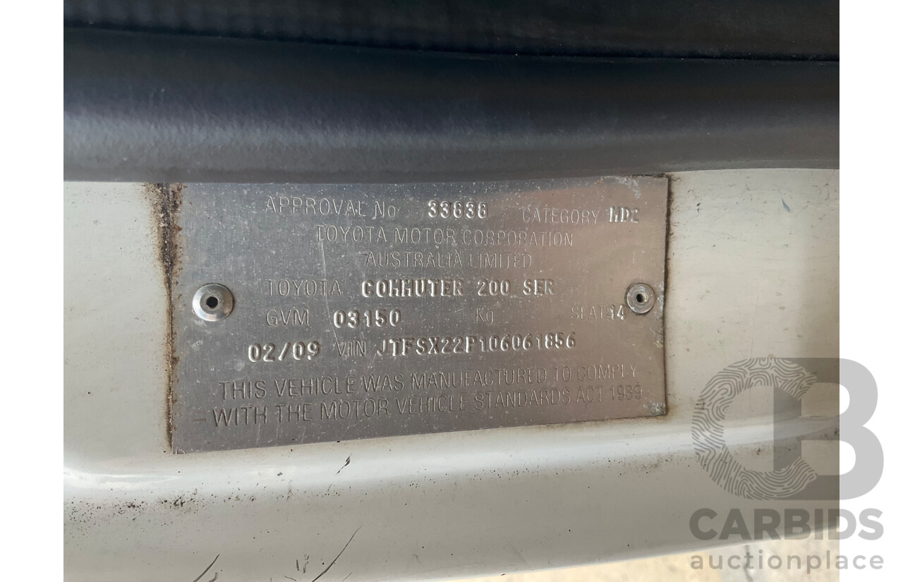2/2009 Toyota Hiace Commuter Super LWB TRH223R MY07 Upgrade Bus French Vanilla White 2.7L - Custom Wheelchair Lift 11Seater