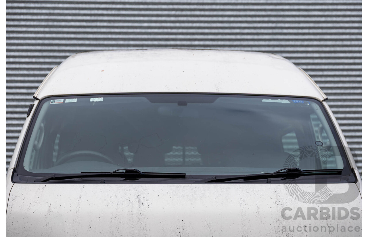 2/2009 Toyota Hiace Commuter Super LWB TRH223R MY07 Upgrade Bus French Vanilla White 2.7L - Custom Wheelchair Lift 11Seater