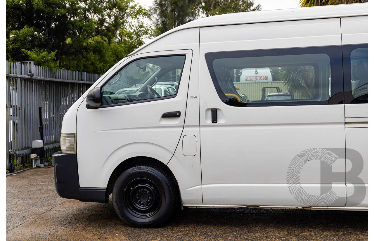 2/2009 Toyota Hiace Commuter Super LWB TRH223R MY07 Upgrade Bus French Vanilla White 2.7L - Custom Wheelchair Lift 11Seater