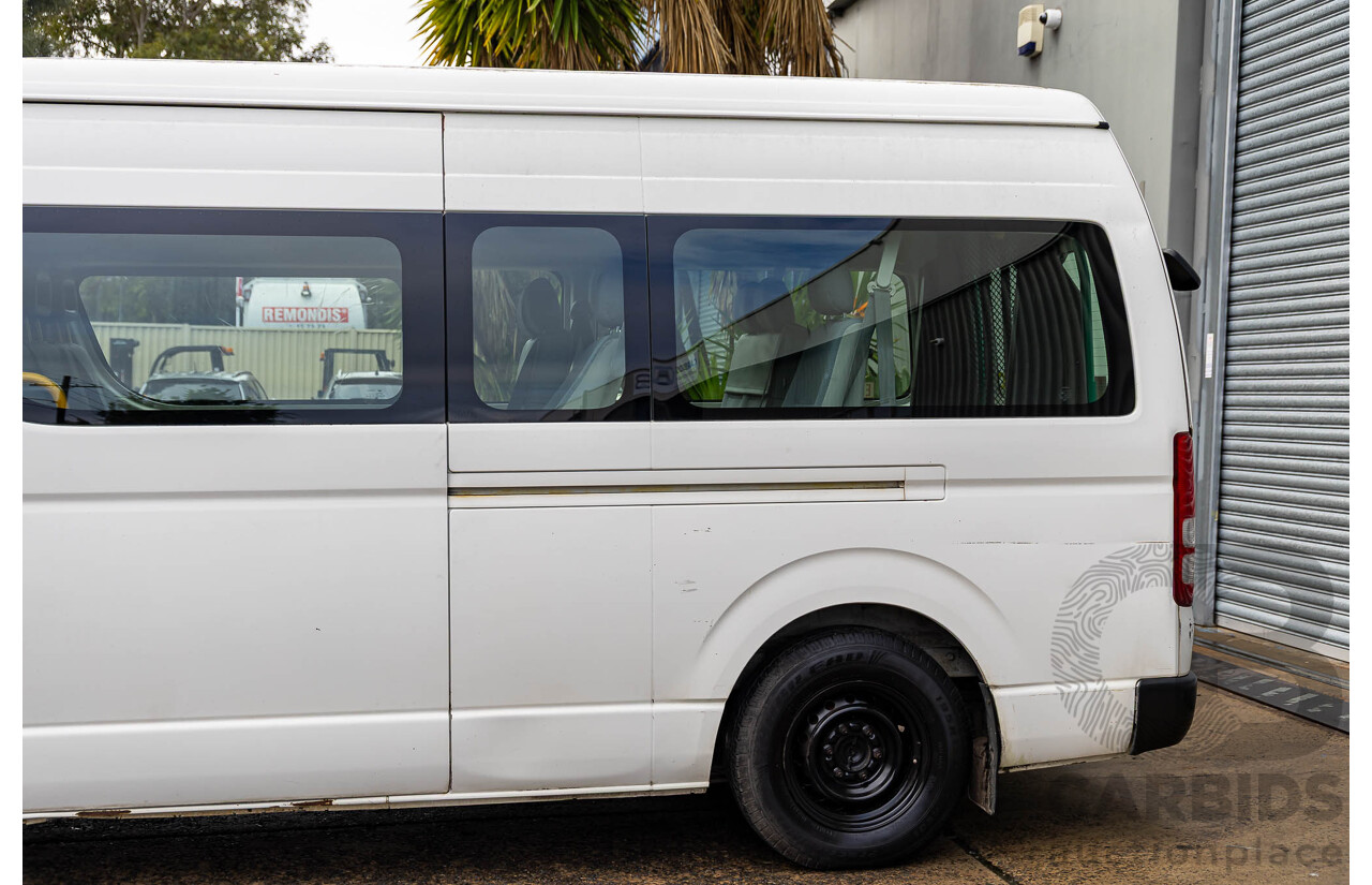 2/2009 Toyota Hiace Commuter Super LWB TRH223R MY07 Upgrade Bus French Vanilla White 2.7L - Custom Wheelchair Lift 11Seater