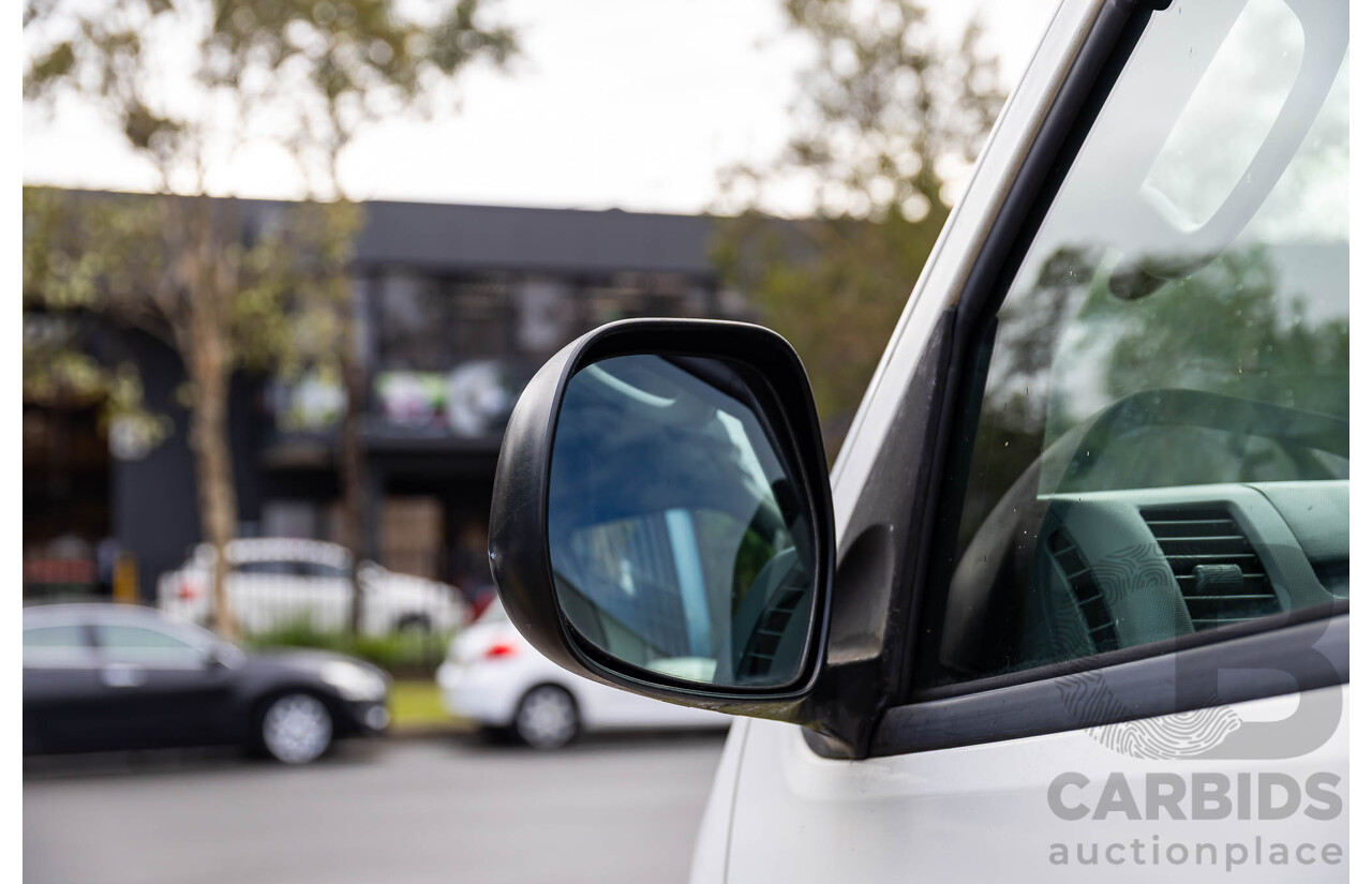 2/2009 Toyota Hiace Commuter Super LWB TRH223R MY07 Upgrade Bus French Vanilla White 2.7L - Custom Wheelchair Lift 11Seater