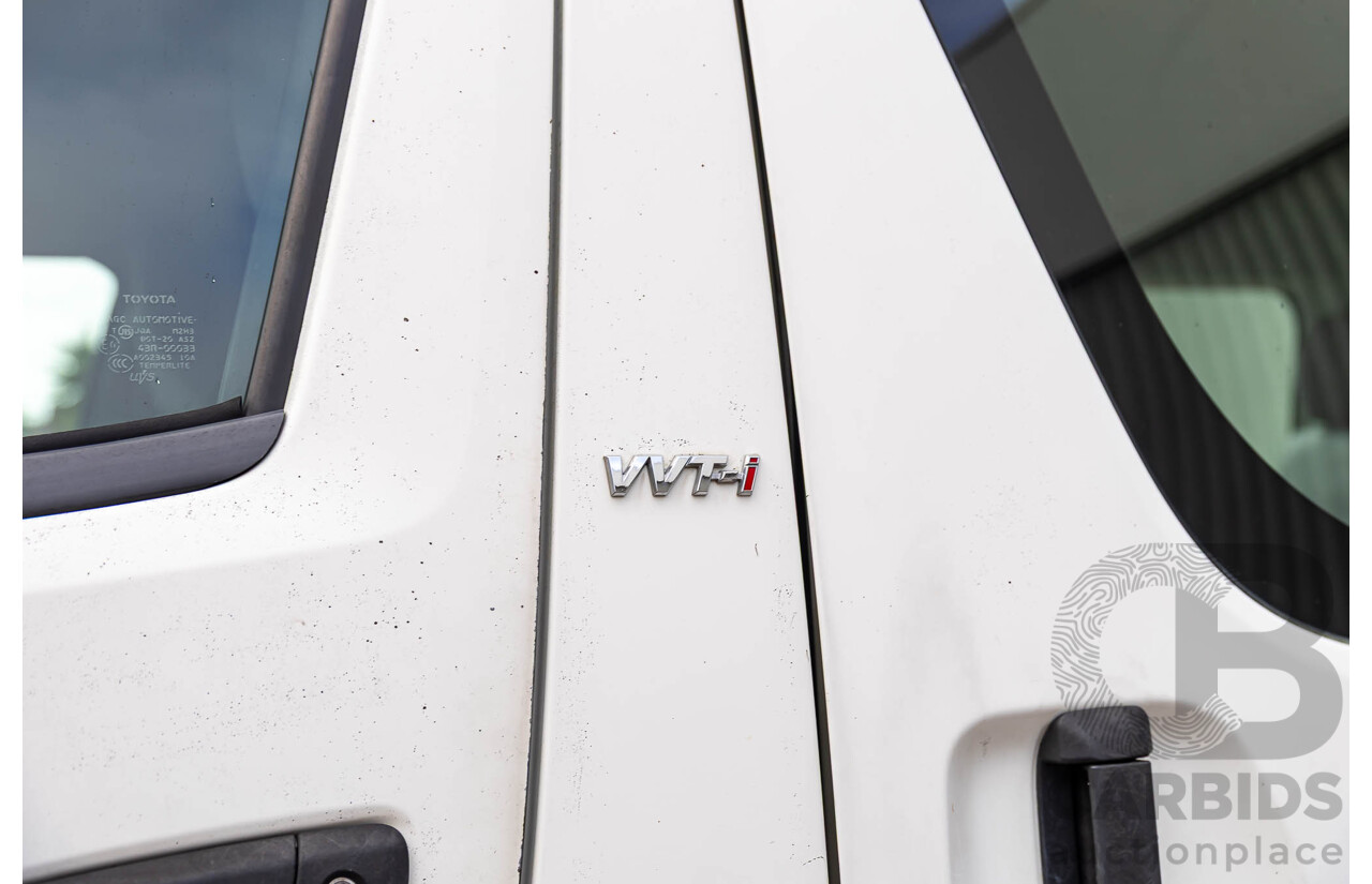 2/2009 Toyota Hiace Commuter Super LWB TRH223R MY07 Upgrade Bus French Vanilla White 2.7L - Custom Wheelchair Lift 11Seater