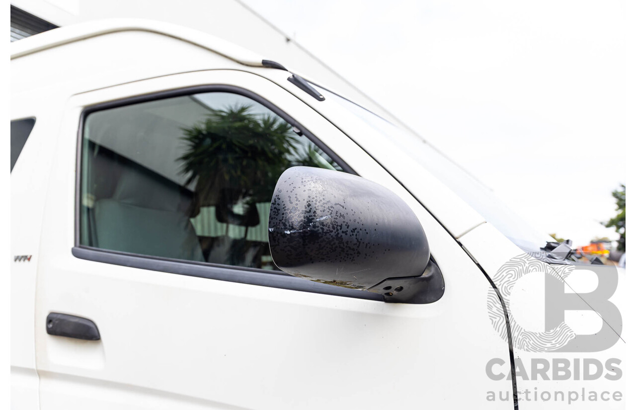 2/2009 Toyota Hiace Commuter Super LWB TRH223R MY07 Upgrade Bus French Vanilla White 2.7L - Custom Wheelchair Lift 11Seater