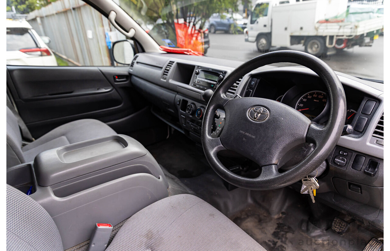 8/2010 Toyota Hiace Commuter Super LWB TRH223R MY07 Upgrade Bus French Vanilla White 2.7L - Custom Wheelchair Lift 10 Seater