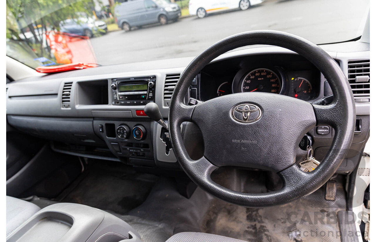 8/2010 Toyota Hiace Commuter Super LWB TRH223R MY07 Upgrade Bus French Vanilla White 2.7L - Custom Wheelchair Lift 10 Seater