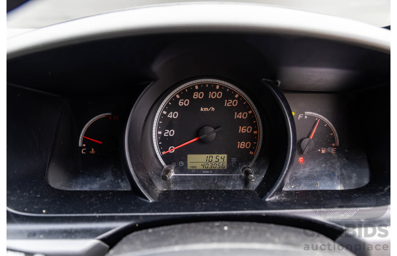 8/2010 Toyota Hiace Commuter Super LWB TRH223R MY07 Upgrade Bus French Vanilla White 2.7L - Custom Wheelchair Lift 10 Seater