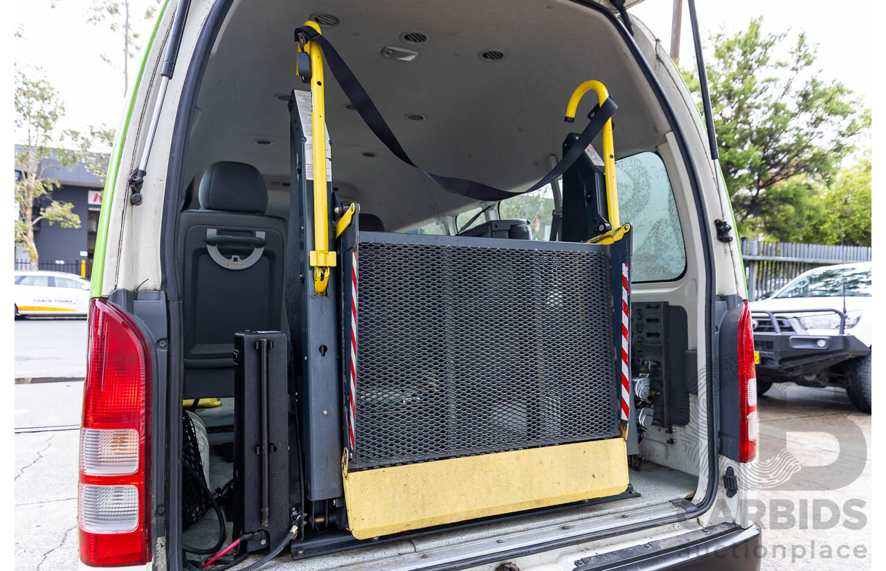 8/2010 Toyota Hiace Commuter Super LWB TRH223R MY07 Upgrade Bus French Vanilla White 2.7L - Custom Wheelchair Lift 10 Seater