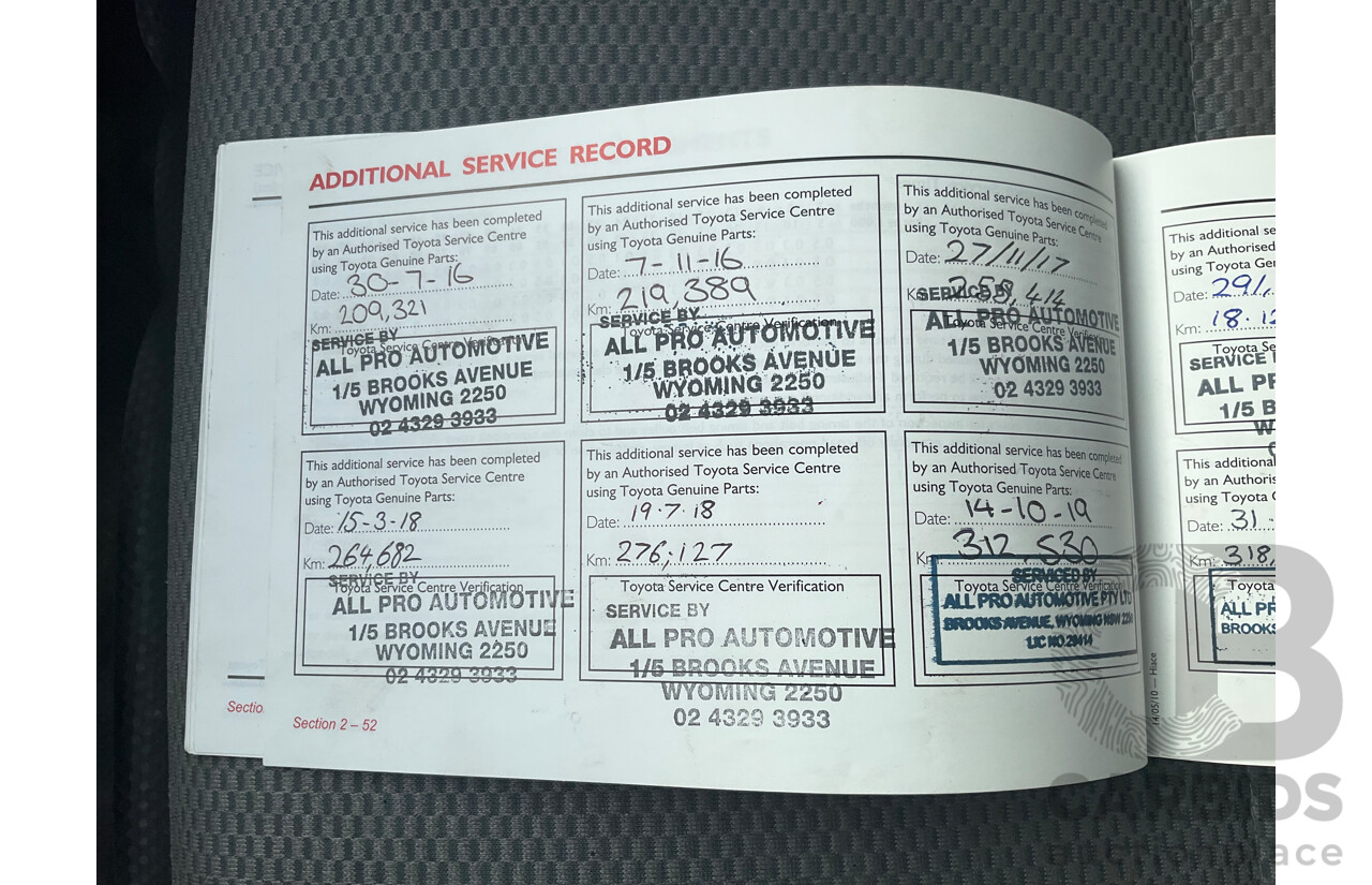 8/2010 Toyota Hiace Commuter Super LWB TRH223R MY07 Upgrade Bus French Vanilla White 2.7L - Custom Wheelchair Lift 10 Seater