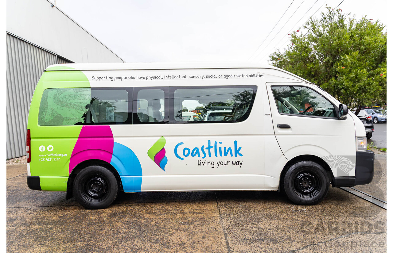 8/2010 Toyota Hiace Commuter Super LWB TRH223R MY07 Upgrade Bus French Vanilla White 2.7L - Custom Wheelchair Lift 10 Seater