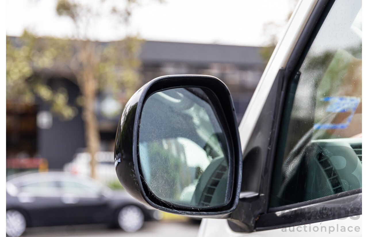 8/2010 Toyota Hiace Commuter Super LWB TRH223R MY07 Upgrade Bus French Vanilla White 2.7L - Custom Wheelchair Lift 10 Seater