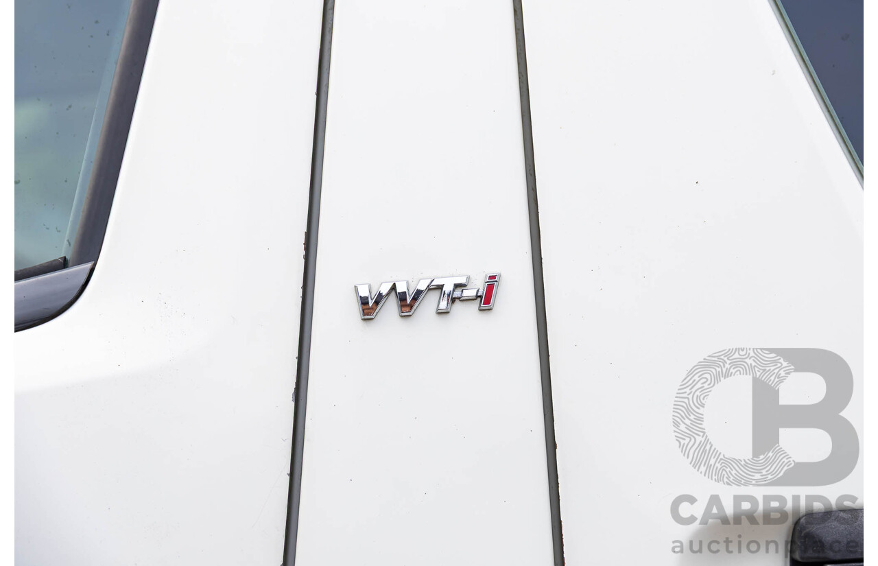 8/2010 Toyota Hiace Commuter Super LWB TRH223R MY07 Upgrade Bus French Vanilla White 2.7L - Custom Wheelchair Lift 10 Seater