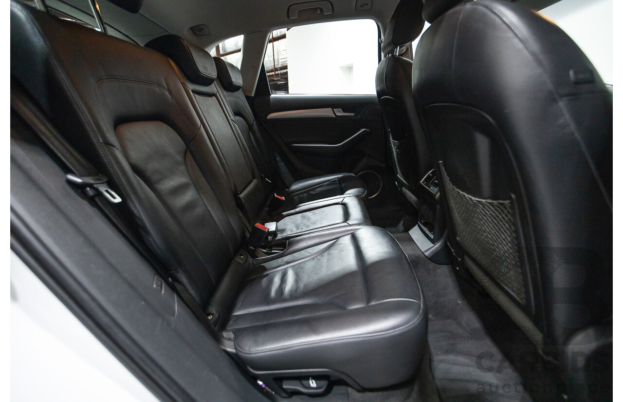 9/2013 Audi Q5 3.0 TDI Quattro 8R MY13 4d Wagon White 3.0L