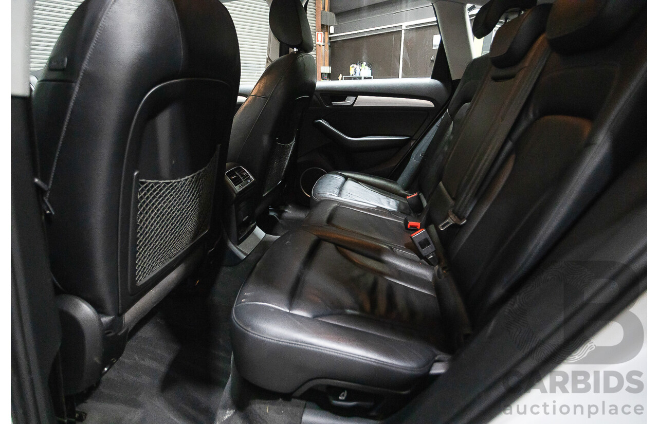 9/2013 Audi Q5 3.0 TDI Quattro 8R MY13 4d Wagon White 3.0L