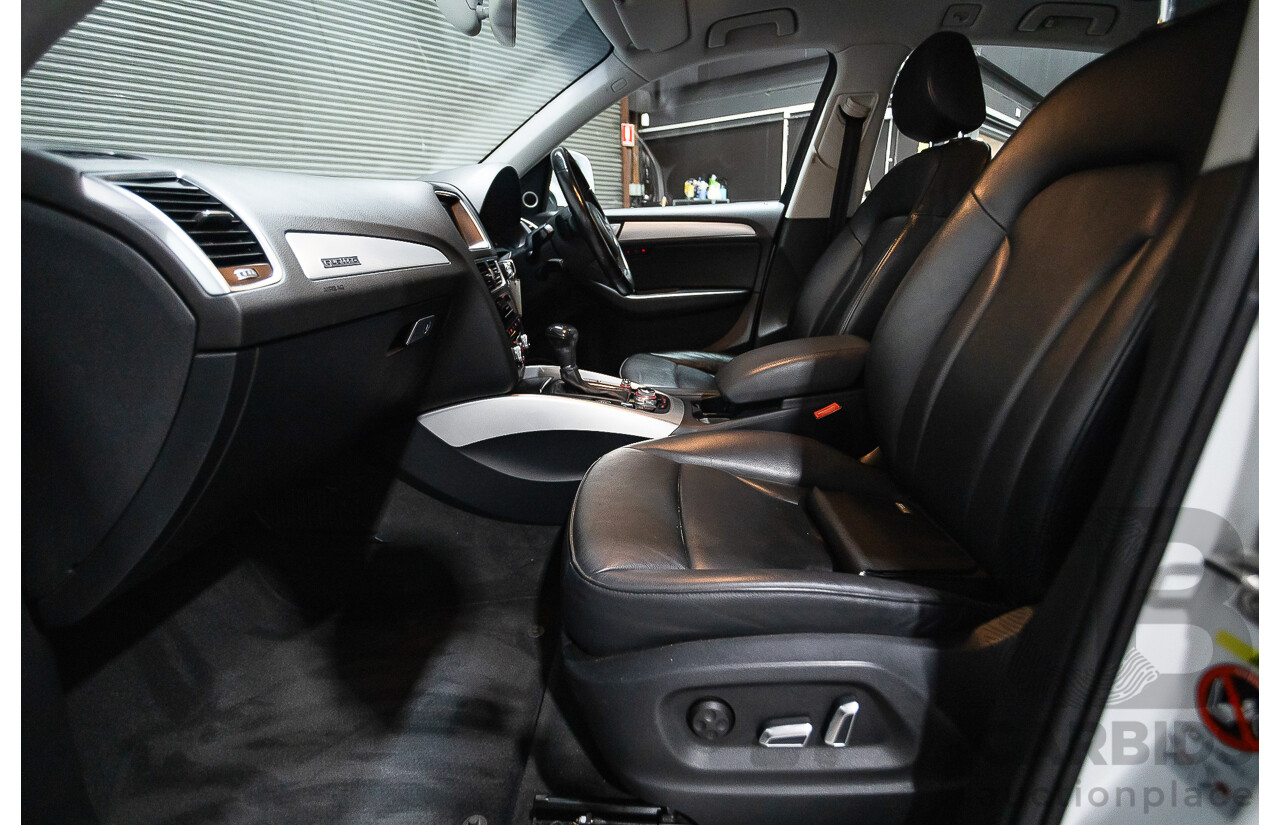 9/2013 Audi Q5 3.0 TDI Quattro 8R MY13 4d Wagon White 3.0L
